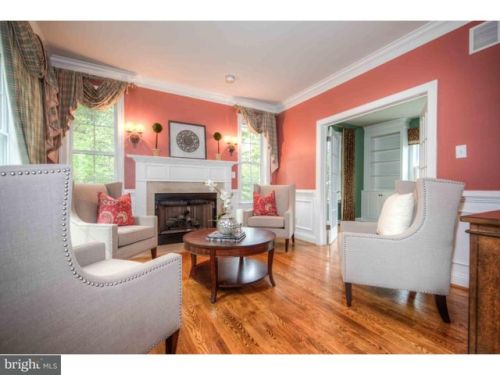 19 Villanova Rd, Ithan, PA 19085-1412