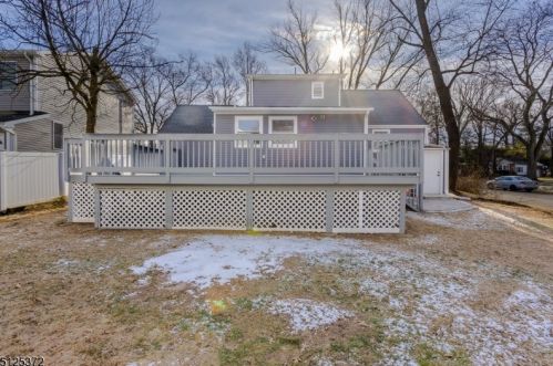 115 La Grande Ave, Fanwood NJ  07023-1556 exterior