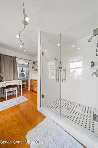 2915 Indian Riv Dr, Cocoa FL 32922-6607 exterior