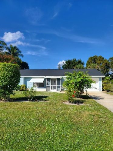 4906 Catalina Dr, Naples, FL 34112-6935