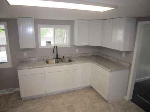1229 1st Ave, Faribault, MN 55021-3805