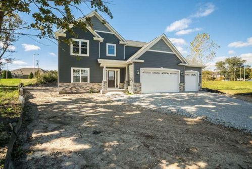 2929 16th St, Kenosha, WI 53140-6321