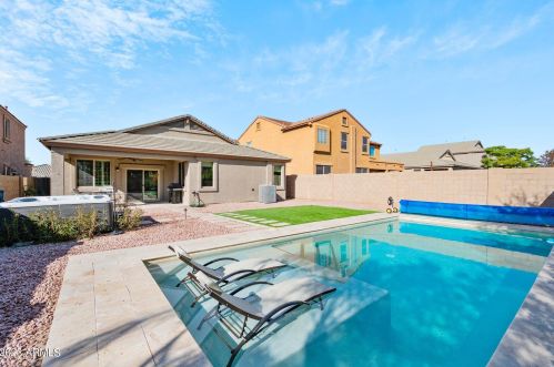 28305 44th Way, Cave Creek AZ  85331-3641 exterior