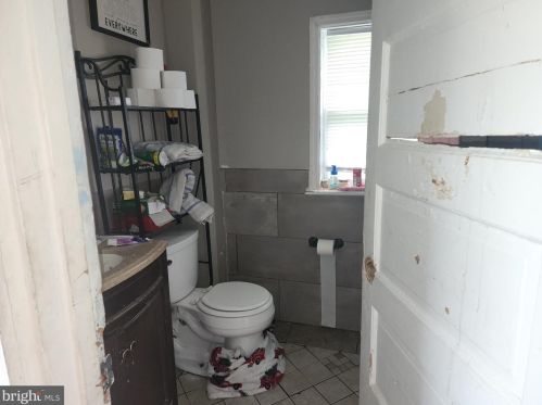 3 Grv Ave, West Deptford NJ  08063-1526 exterior