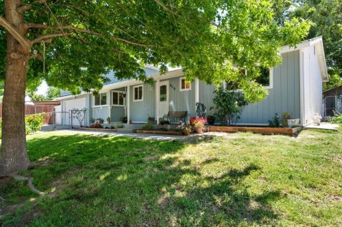 4118 Glascow Dr, North Highlands, CA 95660-4122