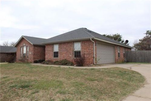 1539 Hazeltine Dr, Fayetteville, AR 72704-6164