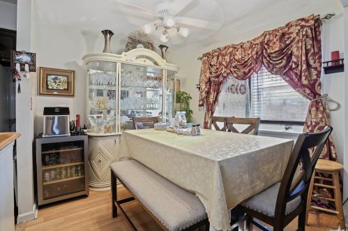 109-17 97th St, Jamaica, NY 11417-2204