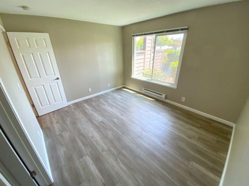 1054 Yarwood Ct, San Jose CA  95128-4727 exterior