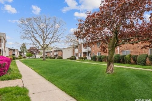 57 Adams Rd, Central Islip NY  11722-2225 exterior