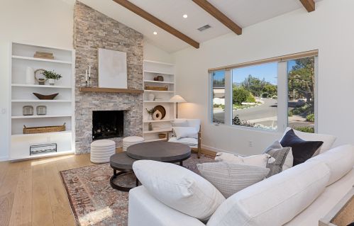 718 Calabria Dr, Santa Barbara CA  93105-4506 exterior