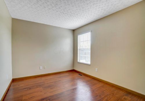 401 Lockmead Dr, Pataskala OH  43062-7333 exterior