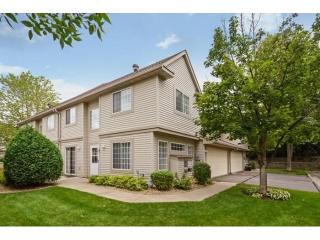 1052 Lovell Ave, Saint Paul, MN 55113-4419