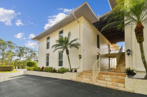 69 Georgetown Blvd, Naples, FL 34112-0204