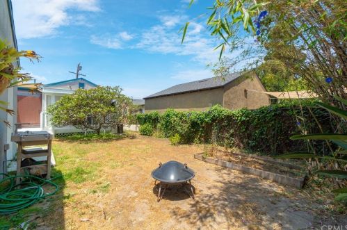 25420 Oak St, Lomita CA  90717-2216 exterior