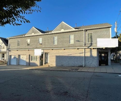 297 Pocasset Ave, Providence, RI 02909-4723