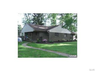 2400 Woodridge Ter, Easton PA  18045-2738 exterior