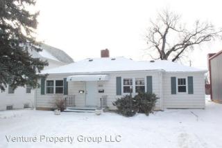 235 3rd St, Dickinson ND  58601-5238 exterior