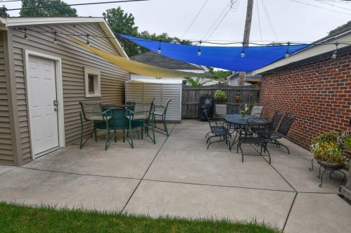 2401 70, Milwaukee WI 53219-0019 exterior