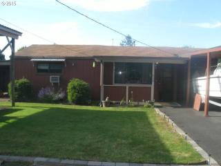 630 Colonial Dr, Springfield OR  97477-7508 exterior
