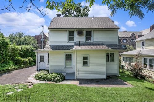 68 Mckinley Ave, White Plains NY  10606-1618 exterior