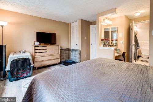 8629 Kenosha Ct, Lorton VA  22079-3045 exterior