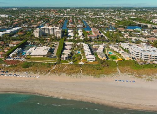 1920 Ocean Blvd, Delray Beach FL  33483-6435 exterior