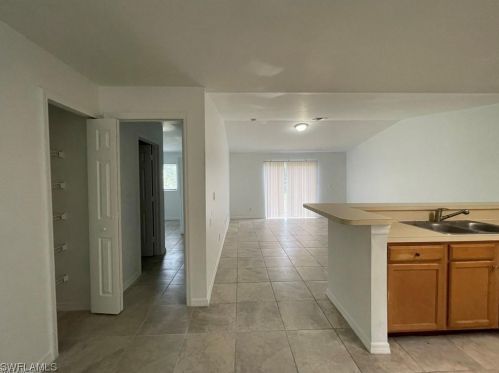 4610 Golfview Blvd, Lehigh Acres FL  33973-6000 exterior