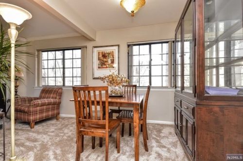 601 Mark Twain Way, Mahwah NJ  07430-3475 exterior