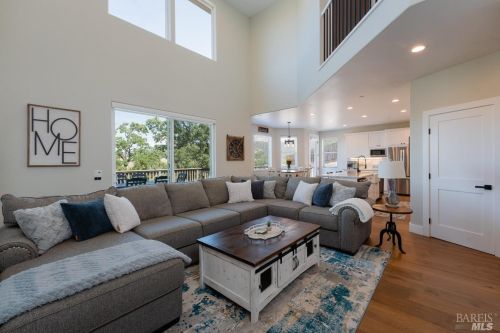 380 Tehuacan Rd, Ukiah CA  exterior