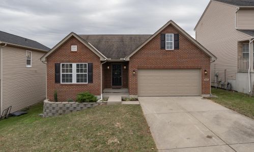 1717 Stewart Dr, Florence, KY 41042-4225