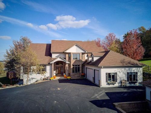 3688 Jensen Ln, Deerfield, WI 53531-9702
