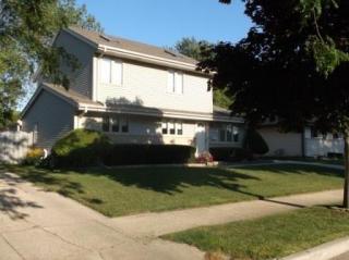 1855 16 Ave, Kenosha WI  53143-5334 exterior