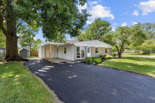 2875 Dennis Ln, Darbydale, OH 43123-2402