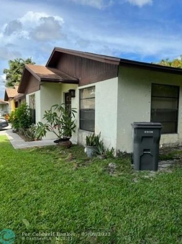 4996 Luqui Ct, West Palm Beach, FL 33415-9164