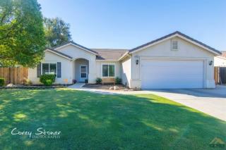 10711 Falling Springs Ave, Bakersfield, CA 93312-4178