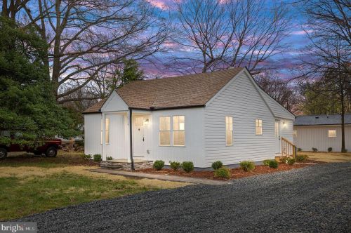 10714 Leavells Rd, Fredericksburg VA  22407-1258 exterior
