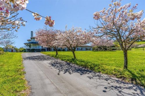 6301 Highland Pl, Sebastopol CA  95472-6100 exterior