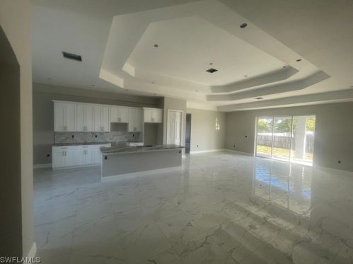 2815 49th St, Lehigh Acres, FL 33971-4753