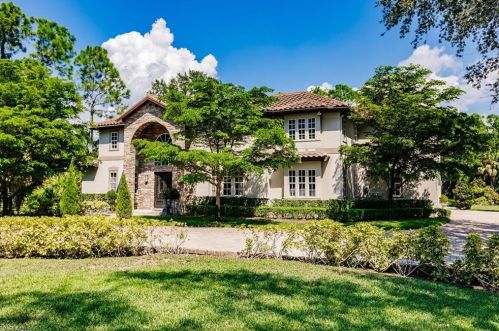 9250 The Ln, Naples, FL 34109-1597