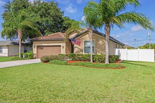 1420 6th Ave, Cape Coral, FL 33909-0013