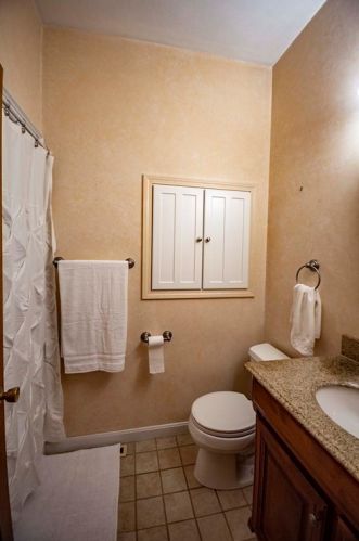 31 Jerome St, Berkley MA 02779-1121 exterior