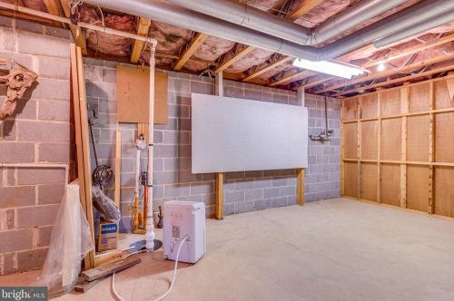 147 Euclid Ave, Charles Town WV  25414-1111 exterior