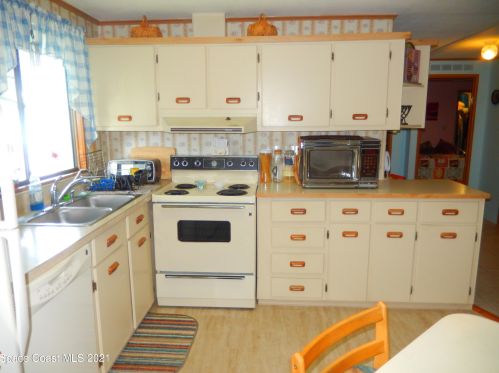 508 Puffin Dr, Sebastian FL  32976-7805 exterior