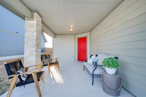 800 Comal Run, Monadale, TX 78634