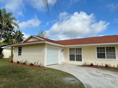 255 Aubudon Ave, Fort Pierce, FL 34984-5029