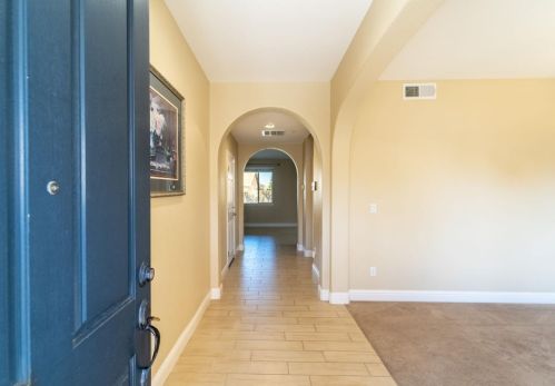 813 Golden Pond Dr, Manteca CA  95336-8284 exterior