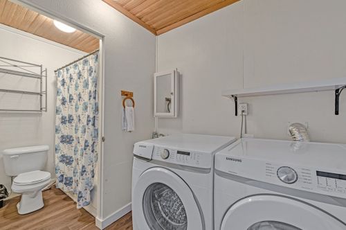 337 Miller St, Latrobe PA  15650-1438 exterior