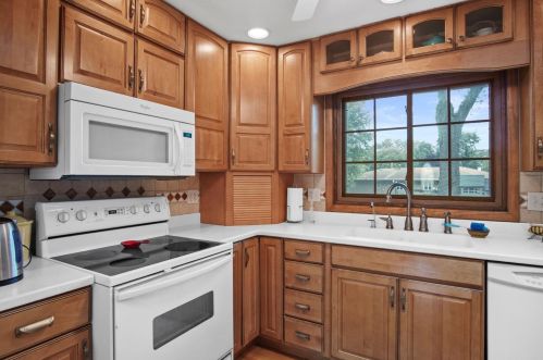 938 Greenwood Ave, Crown Point IN  46307-4504 exterior