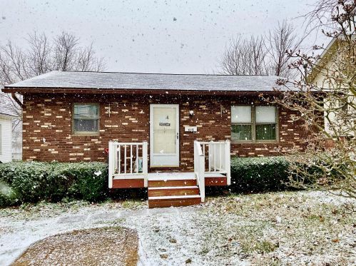 615 Brown St, New Lexington, OH 43764-1108
