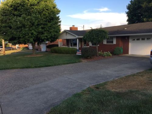 506 Fairview Ave, Beverly, OH 45715-8904